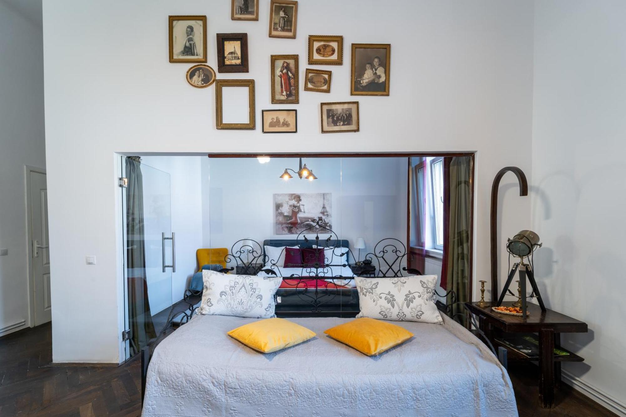 Noble 5 Star House In Unirii Plaza Villa Cluj-Napoca Buitenkant foto